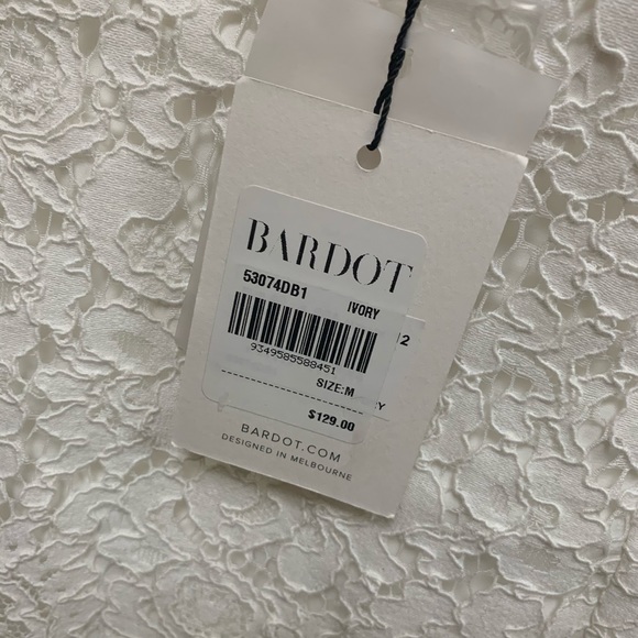 Bardot cocktail dress in white - Picture 4 of 6